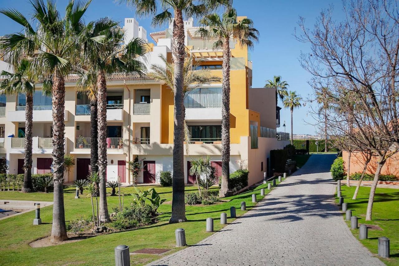 Polo Royale Waterfront Luxury Apt - 3 Terraces And Pool Sotogrande Esterno foto